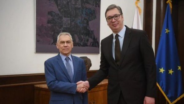 НАШ ПУТ НИЈЕ ЛАК, АЛИ РАЧУНАМО НА ПОДРШКУ ИСКРЕНИХ ПРИЈАТЕЉА СРБИЈЕ: Председник Вучић се састао са амбасадором Боцан-Харченком (ФОТО) НАШ ПУТ НИЈЕ ЛАК, АЛИ РАЧУНАМО НА ПОДРШКУ ИСКРЕНИХ ПРИЈАТЕЉА СРБИЈЕ: Председник Вучић се састао са амбасадором Боцан-Харченком (ФОТО)