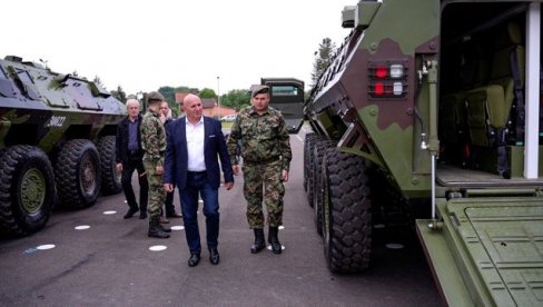 KLUPCI KOD LOZNICE: Otvoreni dani u kasarni KLUPCI KOD LOZNICE: Otvoreni dani u kasarni