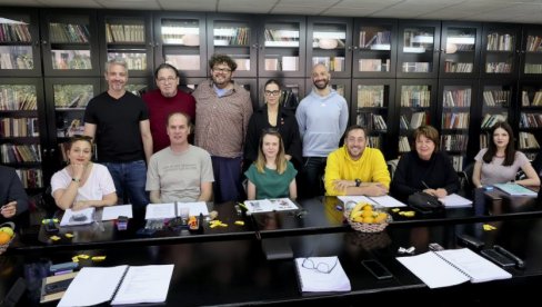 ПОЧЕЛЕ ПРОБЕ НИЈЕ СМРТ БИЦИКЛО: У Народном позоришту припрема се представа у режији Андреја Носова ПОЧЕЛЕ ПРОБЕ НИЈЕ СМРТ БИЦИКЛО: У Народном позоришту припрема се представа у режији Андреја Носова
