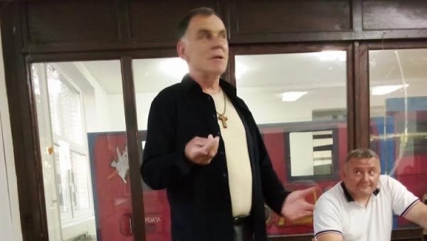 СТИХОВИМА ОБОЈИЛИ ЦРКВЕНУ СЛАВУ: Селу прославио и село Српски Итебеј СТИХОВИМА ОБОЈИЛИ ЦРКВЕНУ СЛАВУ: Селу прославио и село Српски Итебеј