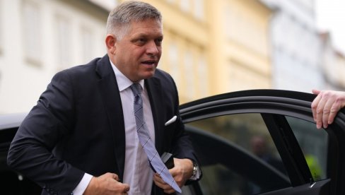 АТЕНТАТ НА ФИЦА: Огласила се Влада - Премијер Словачке у животној опасности