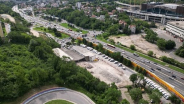 ПОЧЕЛА РЕКОНСТРУКЦИЈА ХИТНЕ ПОМОЋИ: Радови ће се одвијати у три фазе, служба ће радити неометано ПОЧЕЛА РЕКОНСТРУКЦИЈА ХИТНЕ ПОМОЋИ: Радови ће се одвијати у три фазе, служба ће радити неометано