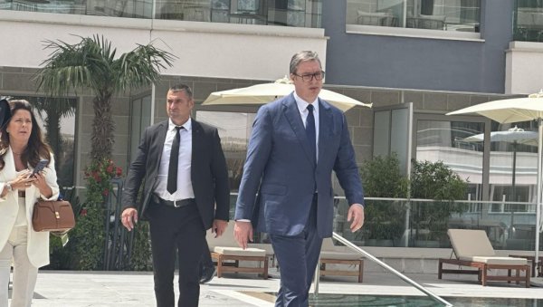 ШТА КВАЛИФИКУЈЕ ПРИШТИНУ ЗА САВЕТ ЕВРОПЕ: Вучић - Примићу сутра патријарха и владике у Председништву ШТА КВАЛИФИКУЈЕ ПРИШТИНУ ЗА САВЕТ ЕВРОПЕ: Вучић - Примићу сутра патријарха и владике у Председништву