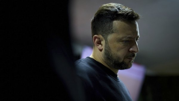 ЗЕЛЕНСКИ ОДБИО МАКРОНОВ ПРЕДЛОГ О ПРИМИРЈУ У УКРАЈИНИ: Огласио се и председник Путин ЗЕЛЕНСКИ ОДБИО МАКРОНОВ ПРЕДЛОГ О ПРИМИРЈУ У УКРАЈИНИ: Огласио се и председник Путин