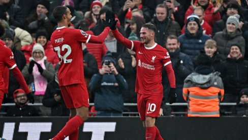 KRAJ JEDNE ERE: Jedan od glavnih igrača Liverpula napušta klub posle osam godina KRAJ JEDNE ERE: Jedan od glavnih igrača Liverpula napušta klub posle osam godina