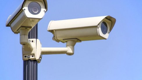 POD NADZOROM I U TOALETU? MUP Crne Gore kamere ima koje građane mogu snimati u sopstvenom stanu POD NADZOROM I U TOALETU? MUP Crne Gore kamere ima koje građane mogu snimati u sopstvenom stanu