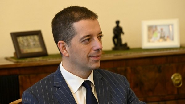 МИНИСТАР ЂУРИЋ ЈАСАН: Очекујемо споразум са САД у области енергетике, Србија до 2027. спремна за ЕУ (ВИДЕО) МИНИСТАР ЂУРИЋ ЈАСАН: Очекујемо споразум са САД у области енергетике, Србија до 2027. спремна за ЕУ (ВИДЕО)