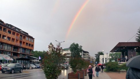 ŠTA ZNAČI UKOLIKO VIDITE DUGU NA SVETOG LUKU: Postoji verovanje koje vezuje današnji praznik i vremenske uslove ŠTA ZNAČI UKOLIKO VIDITE DUGU NA SVETOG LUKU: Postoji verovanje koje vezuje današnji praznik i vremenske uslove