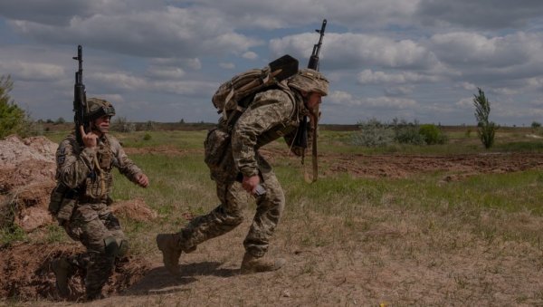 ПРВА ПОСЕТА КИЈЕВУ: Нова помоћ Украјини ПРВА ПОСЕТА КИЈЕВУ: Нова помоћ Украјини