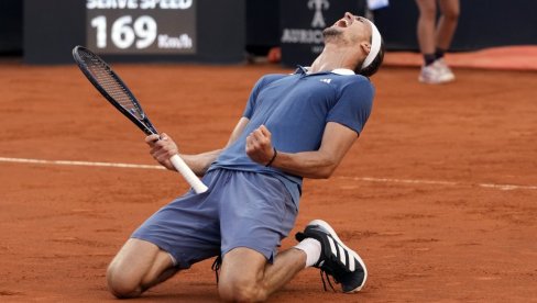 NEMAC POKORIO RIM: Zverev preko Čileanca do šeste masters titule u karijeri! (FOTO) NEMAC POKORIO RIM: Zverev preko Čileanca do šeste masters titule u karijeri! (FOTO)