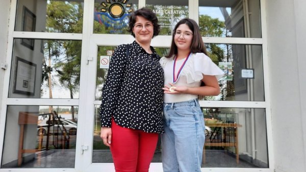 АЛЕКСА НАЈБОЉИ ИЗ ГЕОГРАФИЈЕ, А АНЂЕЛА У ПЕВАЊУ: Успех основаца из Кикинде на националним такмичењима АЛЕКСА НАЈБОЉИ ИЗ ГЕОГРАФИЈЕ, А АНЂЕЛА У ПЕВАЊУ: Успех основаца из Кикинде на националним такмичењима