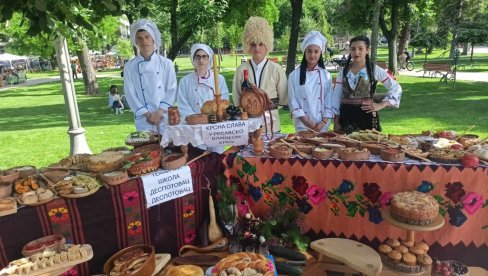 POZLATILA SE KRSNA SLAVA: Uspeh učenika Tehničke škole iz Despotovca na gastro-fešti u Nišu