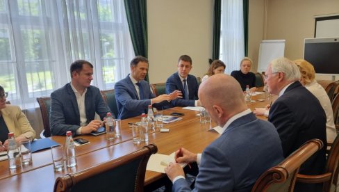 MINISTAR MALI: Srbija će nastaviti da sprovodi svoju agendu rasta MINISTAR MALI: Srbija će nastaviti da sprovodi svoju agendu rasta