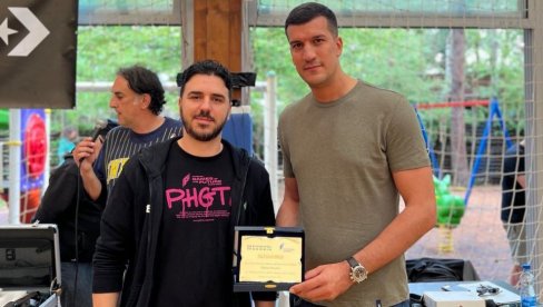 ИГРЕ БУДУЋНОСТИ ЗА СРБИЈУ БУДУЋНОСТИ: Фиџитал првенство Србије одушевило све ИГРЕ БУДУЋНОСТИ ЗА СРБИЈУ БУДУЋНОСТИ: Фиџитал првенство Србије одушевило све