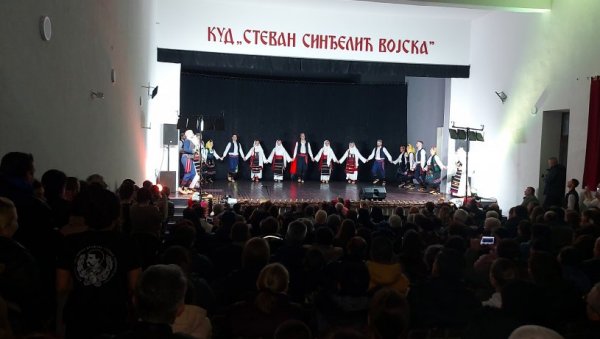 МАНИФЕСТАЦИЈА МАЛИ ЗЛАТНИ ОПАНАК: Малишани КУД „Стеван Синђелић“ трећи МАНИФЕСТАЦИЈА МАЛИ ЗЛАТНИ ОПАНАК: Малишани КУД „Стеван Синђелић“ трећи
