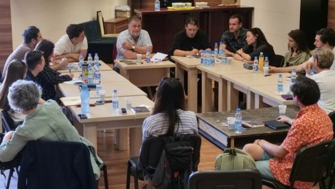 BALKANSKA LEPOTICA: SNP priprema novu dramsku predstavu (FOTO) BALKANSKA LEPOTICA: SNP priprema novu dramsku predstavu (FOTO)