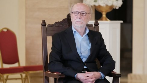 ZA CELOKUPNO PESNIČKO DELO: Pesniku Gojku Đogu književna nagrada „Izviiskra NJegoševa“ ZA CELOKUPNO PESNIČKO DELO: Pesniku Gojku Đogu književna nagrada „Izviiskra NJegoševa“