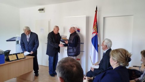 JUBILEJ PARAĆINSKE ORGANIZACIJE: Tri decenije rada Udruženja vojnih penzionera Srbije (FOTO) JUBILEJ PARAĆINSKE ORGANIZACIJE: Tri decenije rada Udruženja vojnih penzionera Srbije (FOTO)