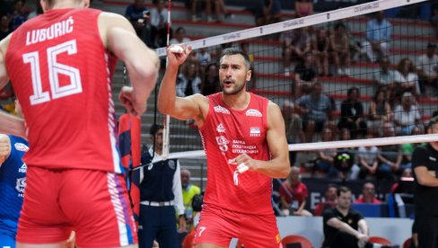 НИШТА ЈОШ НИЈЕ ГОТОВО: Одбојкаши Србије нису у доброј позицији, али не одустају од олимпијске визе