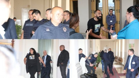 RODITELJI ŽRTAVA NASRNULI NA BLAŽIĆA: Prekinuto ročište, izbio haos na suđenju masovnom ubici - Reagovala i hitna (FOTO) RODITELJI ŽRTAVA NASRNULI NA BLAŽIĆA: Prekinuto ročište, izbio haos na suđenju masovnom ubici - Reagovala i hitna (FOTO)