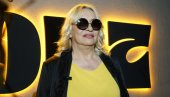 VESNA ZMIJANAC O KĆERKI, ZETU I STAROJ LJUBAVI: Relja mi radi novu pesmu, a Nikolija uzima haljine (FOTO)