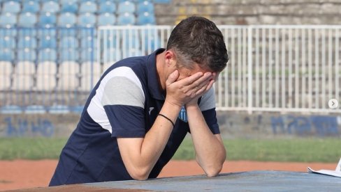 ROMANTIKA OPET U MODI: OFK Beograd burno proslavio povratak u elitno društvo, a onda se desio i jedan veliki oproštaj (FOTO/VIDEO) ROMANTIKA OPET U MODI: OFK Beograd burno proslavio povratak u elitno društvo, a onda se desio i jedan veliki oproštaj (FOTO/VIDEO)