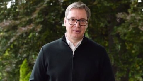 KAD BI STALE ŽENE, SVE BI STALO: Predsednik Vučić poslao snažnu poruku damama (VIDEO) KAD BI STALE ŽENE, SVE BI STALO: Predsednik Vučić poslao snažnu poruku damama (VIDEO)