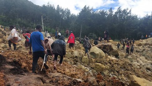 POGINULO VIŠE OD 10 LJUDI: Snažno nevreme pokrenulo klizišta, nastao haos