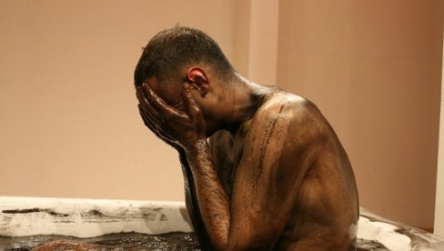 DA LI SE OBRAZ MOŽE OPRATI?: Bijenale umetnosti u Pančevu okupilo više od 20 umetnika iz zemlje i sveta DA LI SE OBRAZ MOŽE OPRATI?: Bijenale umetnosti u Pančevu okupilo više od 20 umetnika iz zemlje i sveta