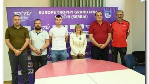 ТУРНИР ТРОФЕЈ ЕВРОПЕ У СТОНОМ ТЕНИСУ: Интернационално такмичење у Беочину од 30. маја до 2. јуна, учествује 20 екипа из 13 земаља ТУРНИР ТРОФЕЈ ЕВРОПЕ У СТОНОМ ТЕНИСУ: Интернационално такмичење у Беочину од 30. маја до 2. јуна, учествује 20 екипа из 13 земаља