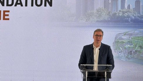 PONOSAN SAM ŠTO SMO USPELI DA REŠIMO MALE PROBLEME: Vučić - Očekujem još veću saradnju sa nemačkim kompanijama u budućnosti PONOSAN SAM ŠTO SMO USPELI DA REŠIMO MALE PROBLEME: Vučić - Očekujem još veću saradnju sa nemačkim kompanijama u budućnosti