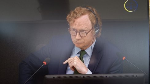 UPOZORIO SAM TAČIJA NA OPTUŽBE O OTMICAMA: Austrijski diplomata Jan Kikert svedočio pred Specijalizovanim sudom u Hagu UPOZORIO SAM TAČIJA NA OPTUŽBE O OTMICAMA: Austrijski diplomata Jan Kikert svedočio pred Specijalizovanim sudom u Hagu
