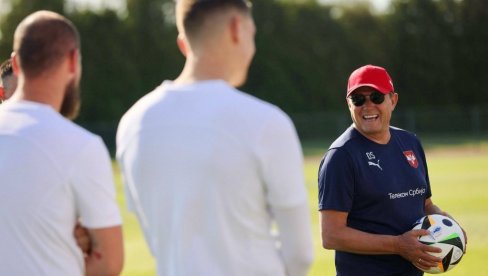 PIKSI ODUŠEVLJEN ONIM ŠTO SU URADILI FUDBALERI SRBIJE! Orlovi sami počeli pripreme za EURO 2024! (VIDEO) PIKSI ODUŠEVLJEN ONIM ŠTO SU URADILI FUDBALERI SRBIJE! Orlovi sami počeli pripreme za EURO 2024! (VIDEO)