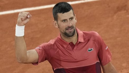 KAKVA FOTOGRAFIJA: Novak Đoković se slikao sa Karabatićem i Kristinom Mladenović, pa poslao snažnu poruku (FOTO) KAKVA FOTOGRAFIJA: Novak Đoković se slikao sa Karabatićem i Kristinom Mladenović, pa poslao snažnu poruku (FOTO)