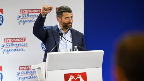 МОРАТЕ ДА ВОЛИТЕ СВЕ БЕОГРАЂАНЕ Шапић: За српски Београд, српског градоначелника, уз српску владу и српског председника (ФОТО) МОРАТЕ ДА ВОЛИТЕ СВЕ БЕОГРАЂАНЕ Шапић: За српски Београд, српског градоначелника, уз српску владу и српског председника (ФОТО)