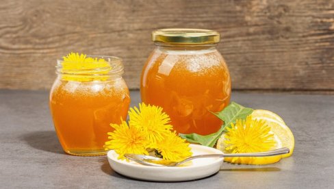 RECEPT ZA DŽEM OD MASLAČKA: Ukusan i super namaz i za palačinke RECEPT ZA DŽEM OD MASLAČKA: Ukusan i super namaz i za palačinke