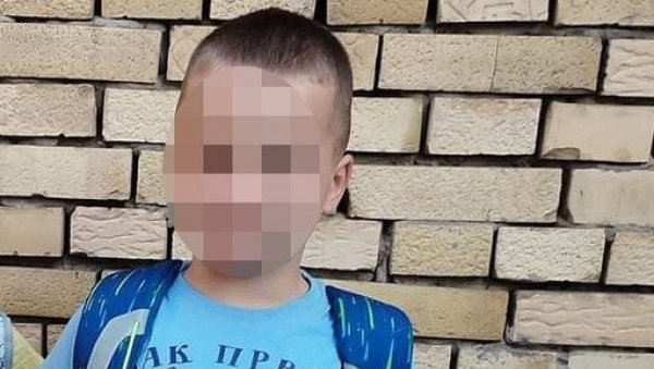 НЕЋУ ДА МИ ДЕТЕ УБИЈУ У ШКОЛИ: Мајка малтретираног првака из Сремских Карловаца очајна, надлежни тврде да ће дечак бити безбедан НЕЋУ ДА МИ ДЕТЕ УБИЈУ У ШКОЛИ: Мајка малтретираног првака из Сремских Карловаца очајна, надлежни тврде да ће дечак бити безбедан