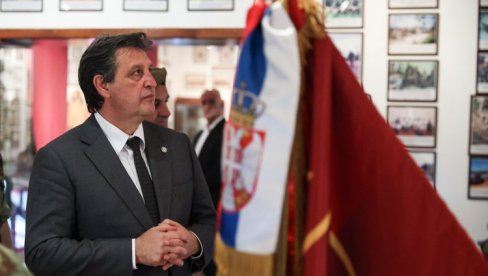 MINISTAR GAŠIĆ: Napad na žandarma podmukli i kukavički akt MINISTAR GAŠIĆ: Napad na žandarma podmukli i kukavički akt