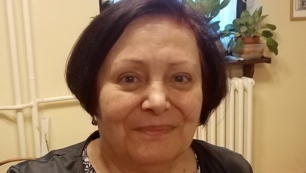 ПРОФЕСОРКА ОБЈАВИЛА 300 РАДОВА : Љиљана Пешикан Љуштановић награђена за популаризацију фантастичне књижевности ПРОФЕСОРКА ОБЈАВИЛА 300 РАДОВА : Љиљана Пешикан Љуштановић награђена за популаризацију фантастичне књижевности
