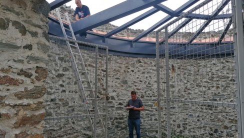 KONAČNO UREĐUJU POLUKRUŽNU KULU: Pokrajinski zavod ulaže 30 miliona u rekonstrukciju utvrđenja iznad Vršca (FOTO) KONAČNO UREĐUJU POLUKRUŽNU KULU: Pokrajinski zavod ulaže 30 miliona u rekonstrukciju utvrđenja iznad Vršca (FOTO)