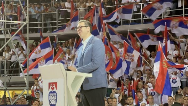 ВУЧИЋ О ПРОСЕЧНОЈ ПЛАТИ У НИШУ: Данас је 150 одсто виша него у време оних који би да се врате на власт ВУЧИЋ О ПРОСЕЧНОЈ ПЛАТИ У НИШУ: Данас је 150 одсто виша него у време оних који би да се врате на власт
