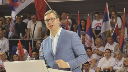 OPOZICIJA ŽELI DA NAS VRATI U PROŠLOST Vučić: Svi zajedno biće samo dan posle izbora ujedinjeni u želji da promene tok i put kojim Srbija ide