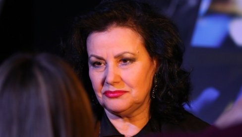 SLOMILO ME JE, POTPUNO Smrt u domu Snežane Savić - glumica mesecima ćutala: Mnogo mi je teško...