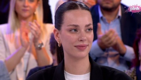 BEZ POMOĆI DRŽAVE MEDALJE NE BI BILE MOGUĆE: Tijana Bogdanović - Mi smo jedna od retkih zemalja koja ima novčane nagrade za svetska takmičenja BEZ POMOĆI DRŽAVE MEDALJE NE BI BILE MOGUĆE: Tijana Bogdanović - Mi smo jedna od retkih zemalja koja ima novčane nagrade za svetska takmičenja