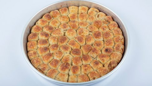 NOVOPAZARSKE MANTIJE SA SIROM I SPANAĆEM: Tradicionalno jelo jedinstvenog ukusa NOVOPAZARSKE MANTIJE SA SIROM I SPANAĆEM: Tradicionalno jelo jedinstvenog ukusa