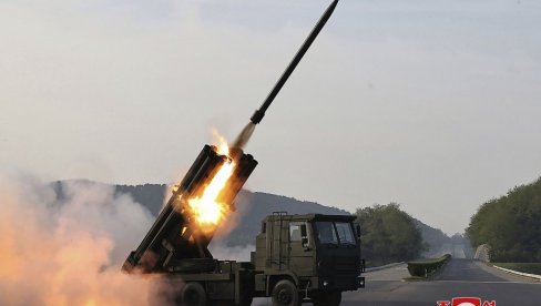 KIM DŽONG UN NA TESTU NOVIH LANSERA: Sistemi pokazali superiornu mobilnost i preciznost KIM DŽONG UN NA TESTU NOVIH LANSERA: Sistemi pokazali superiornu mobilnost i preciznost