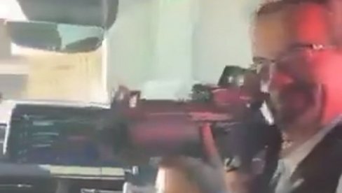ПРЕДУГО ЈЕ БИО У МЕКСИКУ: Британски Амбасадор уперио пушку на службеника амбсаде (ВИДЕО)