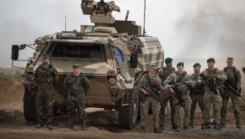 PRESTIŽNI PROJEKAT Pistorijus: Cilj da 20.000 dobrovoljaca služi vojni rok prve godine