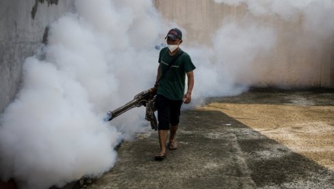 HONDURAS PROGLASIO VANEDNO STANJE ZBOG DENGA GROZNICE: Ušli smo u zonu epidemije, porast u celoj zemlji HONDURAS PROGLASIO VANEDNO STANJE ZBOG DENGA GROZNICE: Ušli smo u zonu epidemije, porast u celoj zemlji