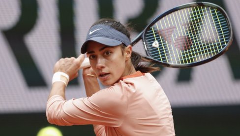 OLGA DANILOVIĆ NA KORAK DO GLAVNOG ŽREBA VIMBLDONA: Srpska teniserka u kalifikacijama posle preokreta pobedila Hrvaticu OLGA DANILOVIĆ NA KORAK DO GLAVNOG ŽREBA VIMBLDONA: Srpska teniserka u kalifikacijama posle preokreta pobedila Hrvaticu